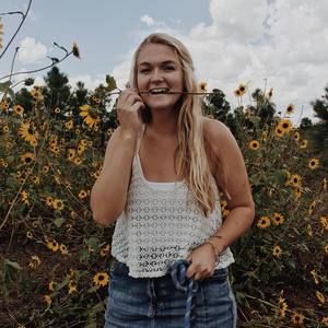 Meet your Posher, Zoe